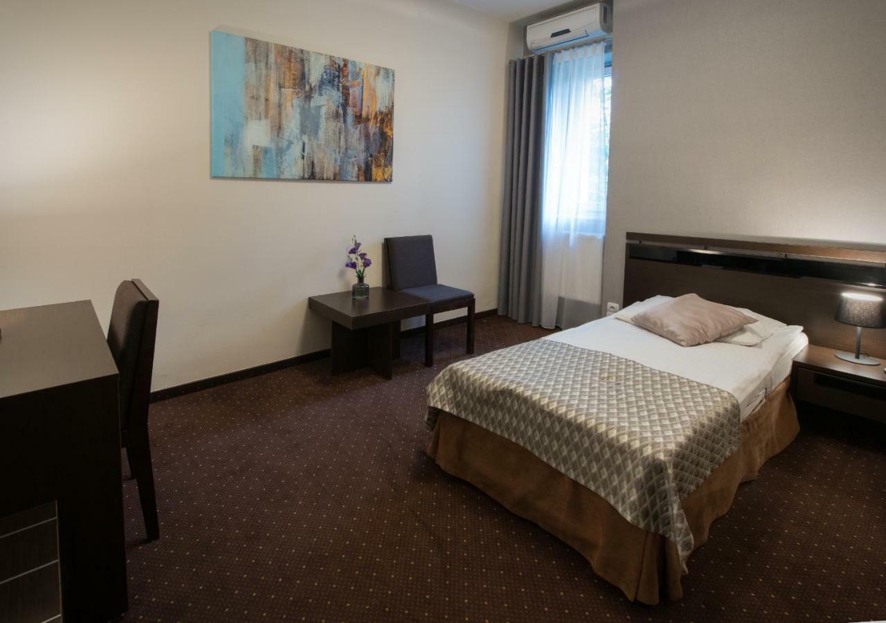 Hotel Capitol Biała Podlaska Exteriér fotografie